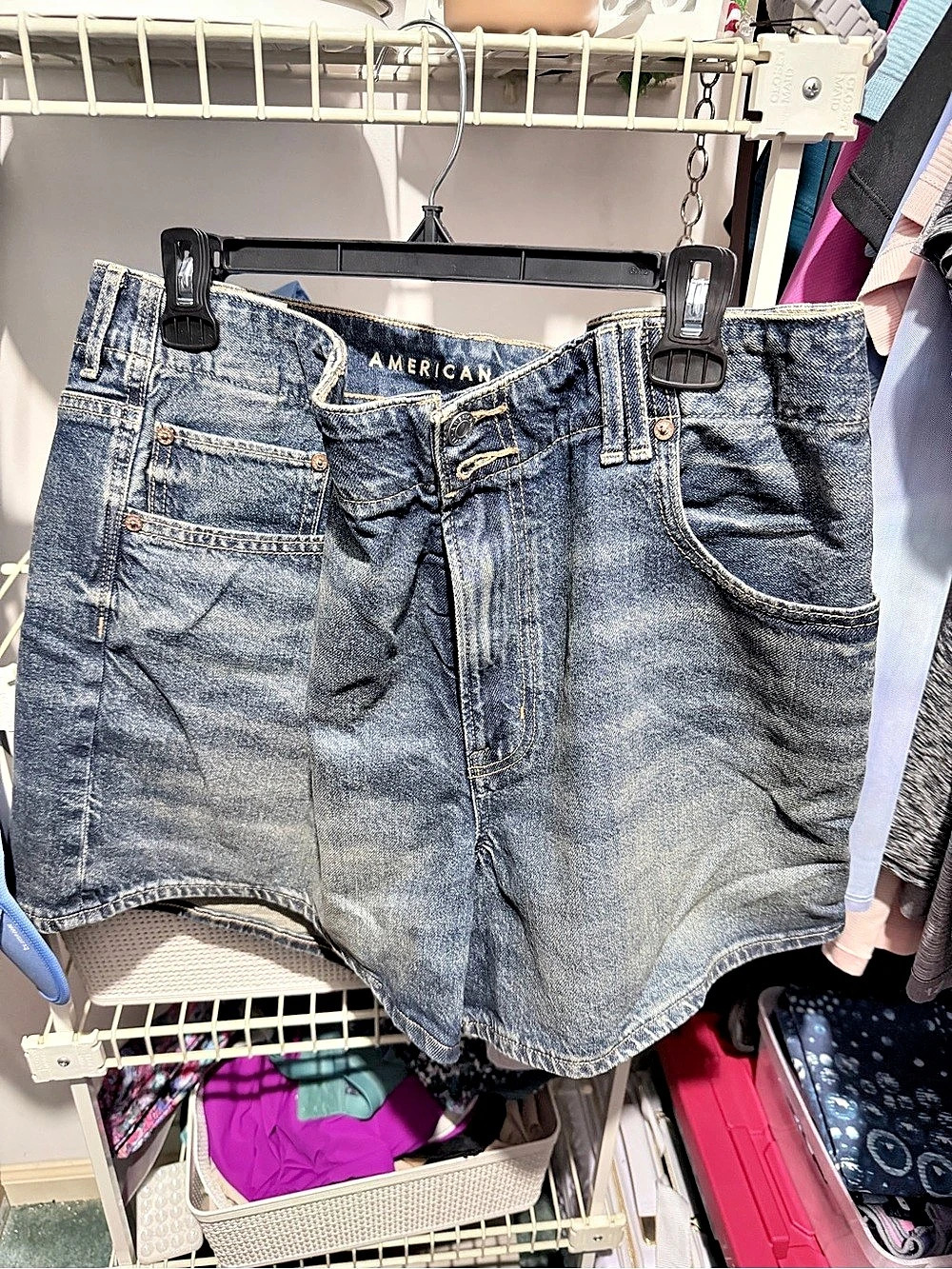 American Eagle Super High-Rise Relaxed Short Denim Jean Shorts Blue Size 18